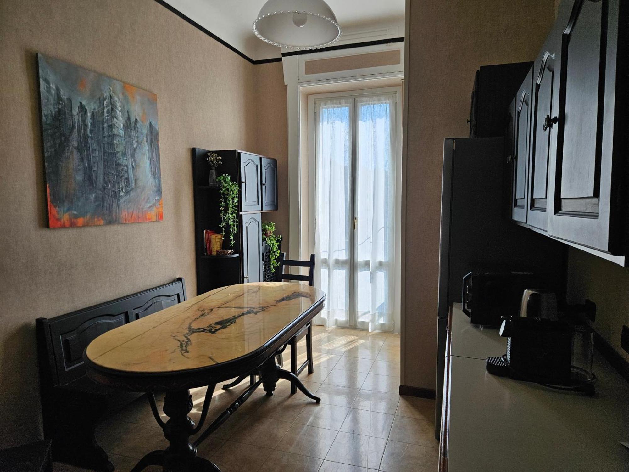 Homegallery - Elegante Appartamento Milanese Екстер'єр фото